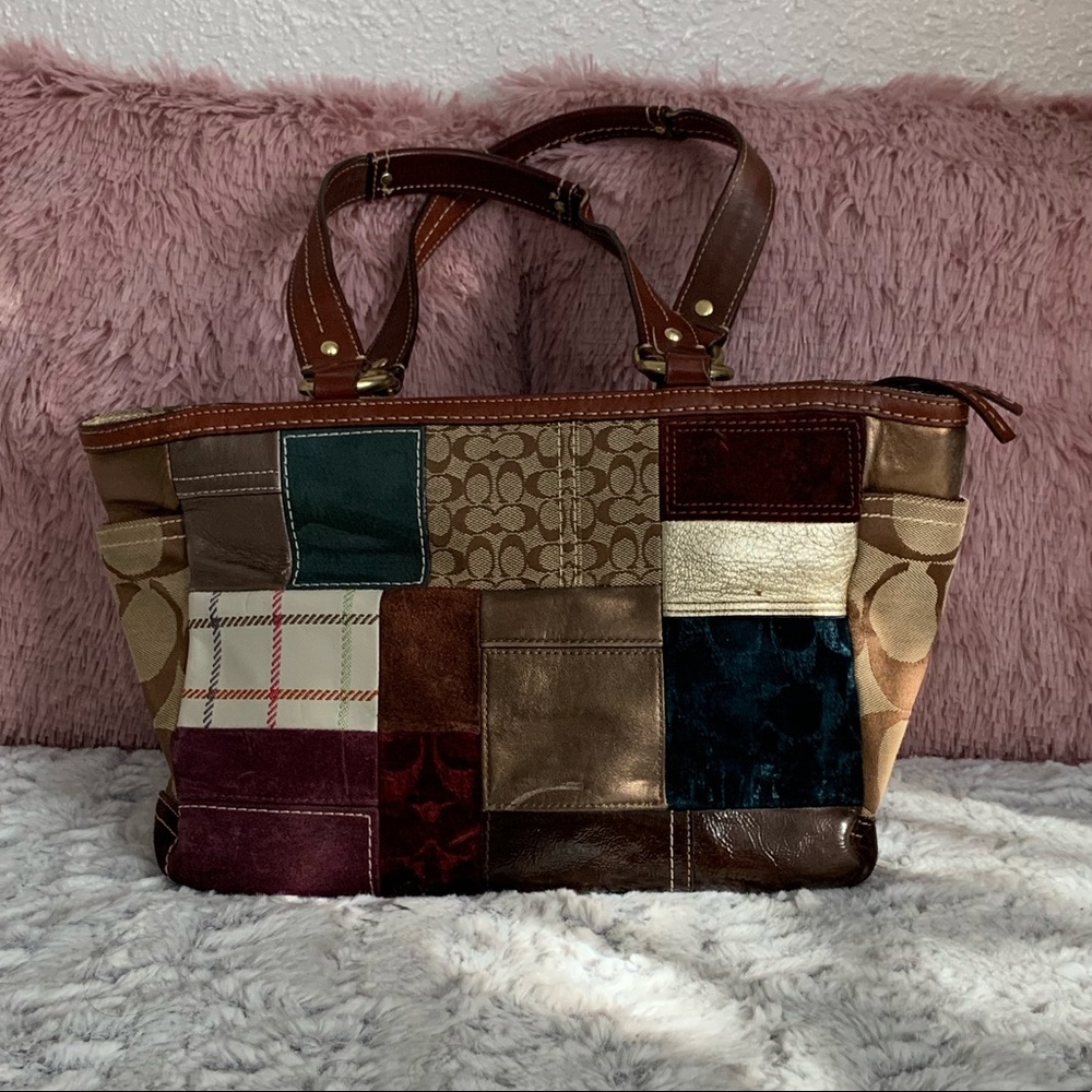 🎉HP🎉Limited Edition Coach tote - Picture 2 of 8